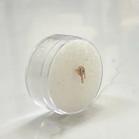 BLVA 14KT Gold Threadless Piercing - Picture 2 of 2